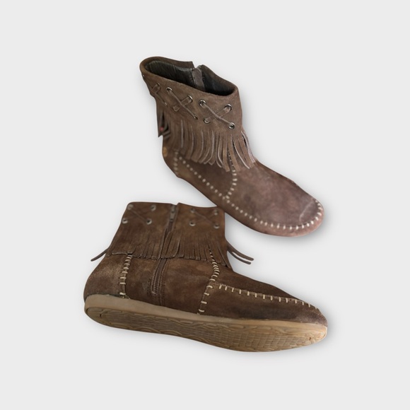 Old Friend Madison Brown Fringe Moccasin Suede Leather Hippie Boots Size 9.5 - Picture 1 of 11
